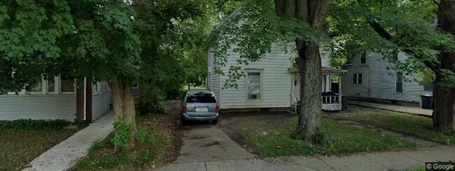 Building Photo - 1041 Middlebury St