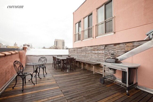 Building Photo - 121 W 131st St