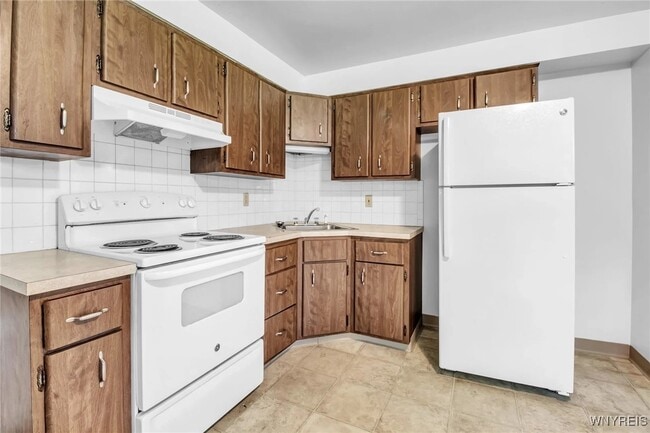 Building Photo - 247 Glenhaven Dr