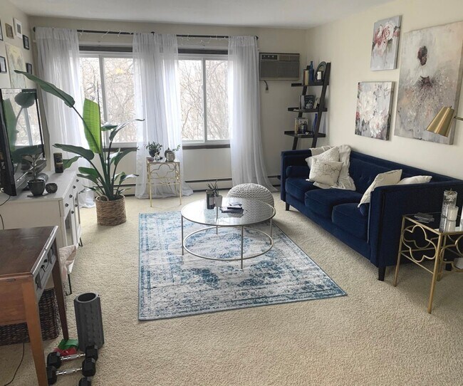 Interior Photo - Greenway Commons