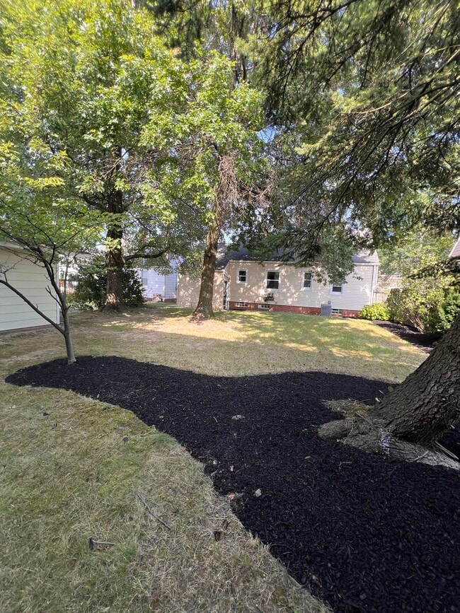 Building Photo - 1514 Parker Dr