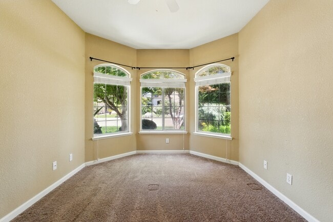 Building Photo - 1789 E Ticonderoga Dr