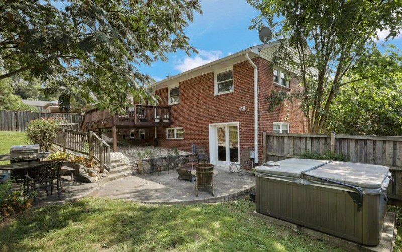Building Photo - 5954 Kedron St