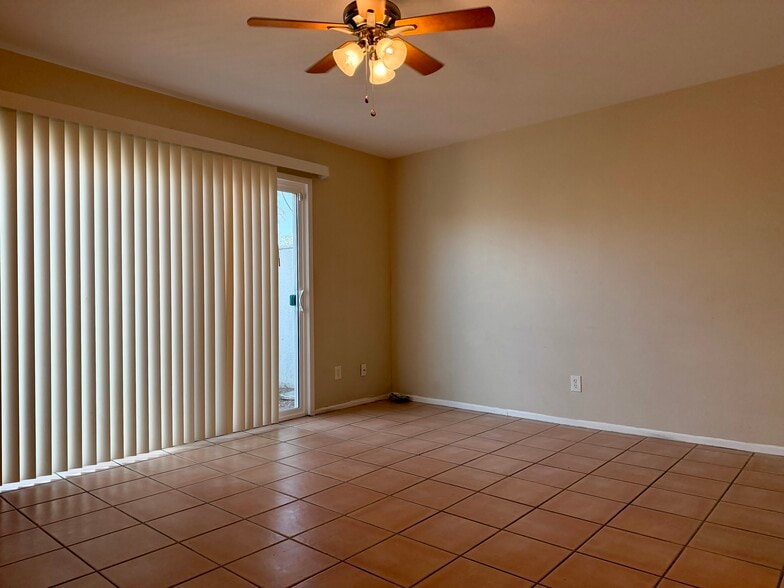 Building Photo - 2755 W Anklam Rd