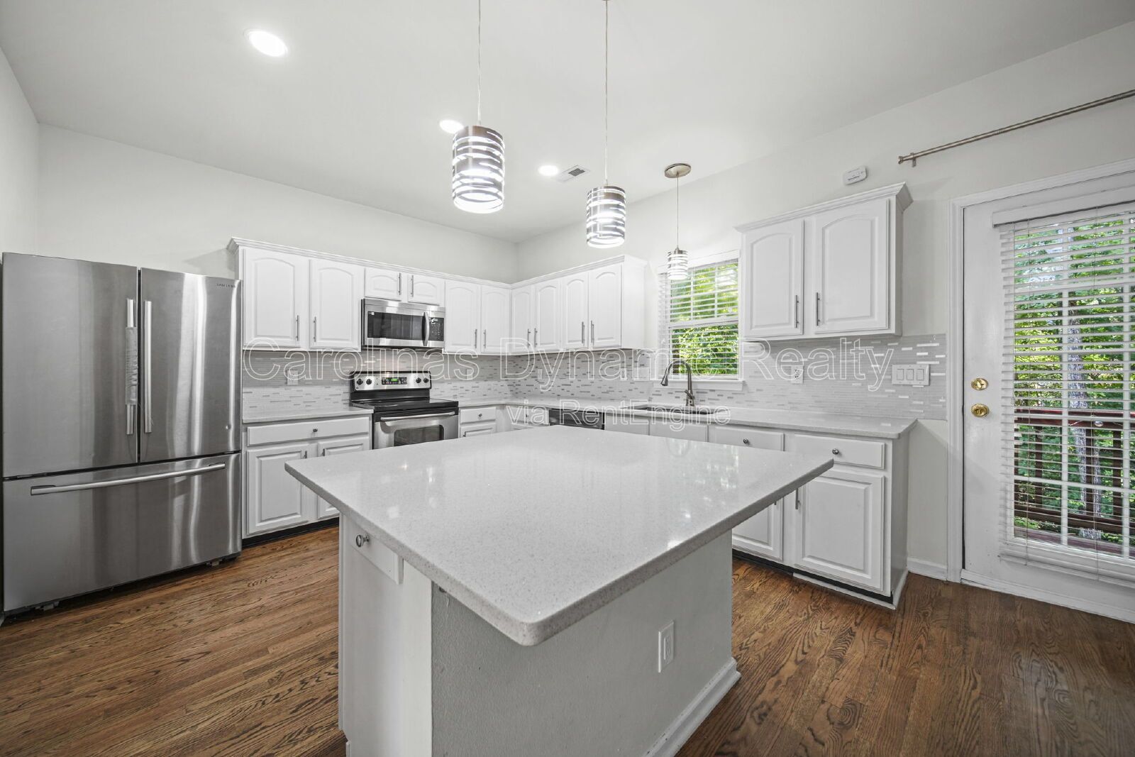 Building Photo - 17059 Commons Creek Dr