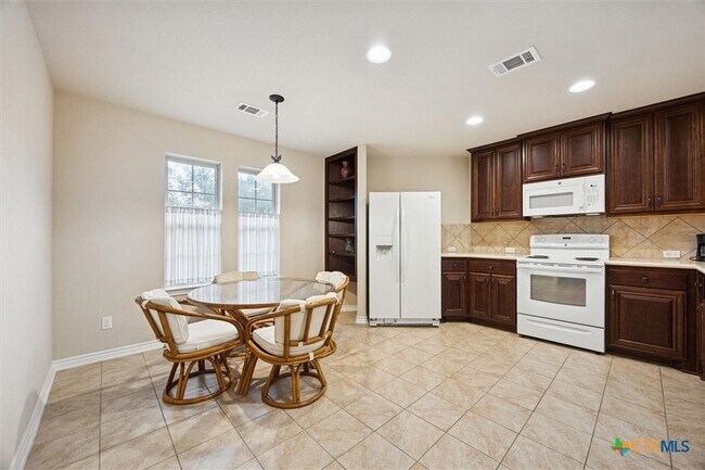 Building Photo - 1135 Twisted Oak Ct