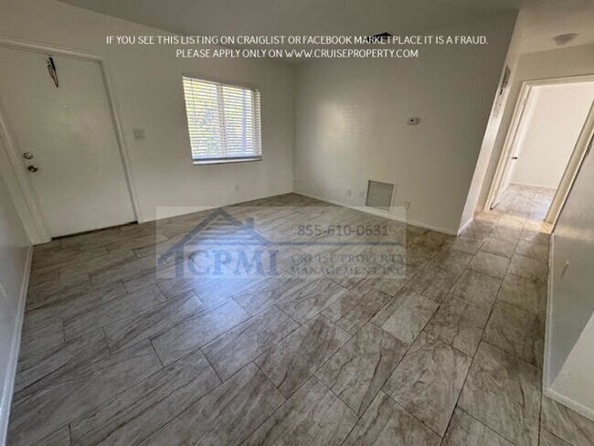 Interior Photo - 75 SW 10th St Ft. Lauderdale, FL 33315