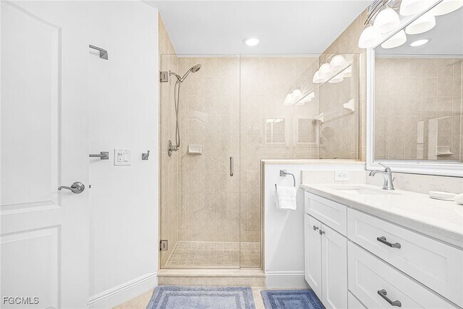 Building Photo - 11041 Gulf Reflections Drive