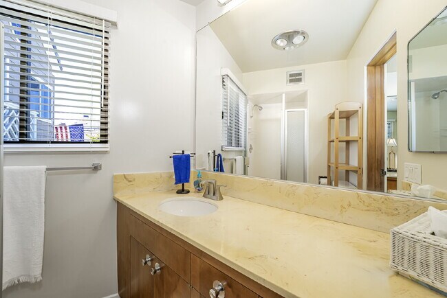 Building Photo - "Charming Furnished Retreat: Classic Cozy ...