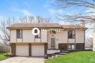 Building Photo - 611 W Sunrise Dr