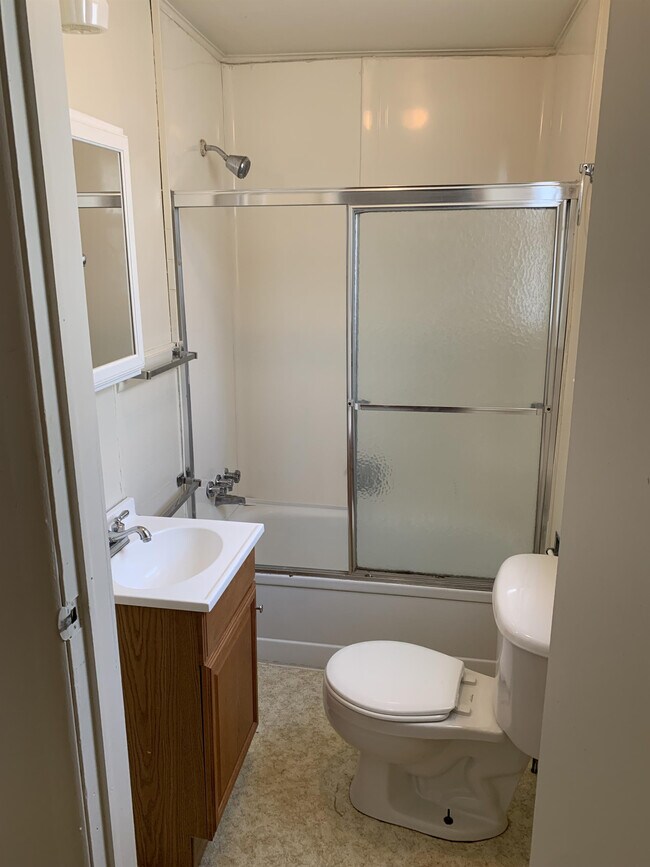 Building Photo - 500 S Lincoln St