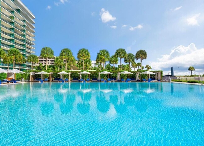 Building Photo - 360 Ocean Dr