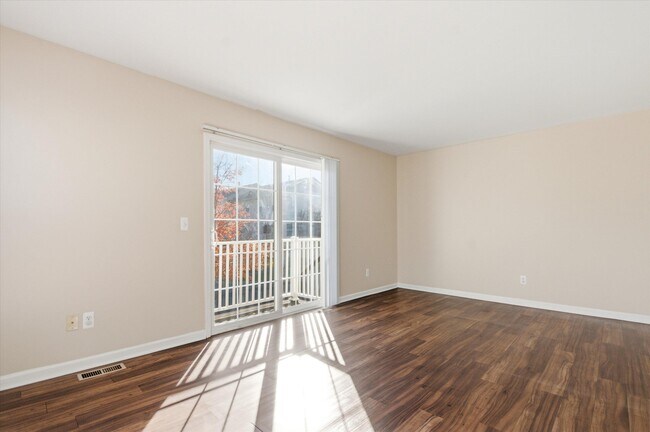 Building Photo - 6342 Trumpeter Ln