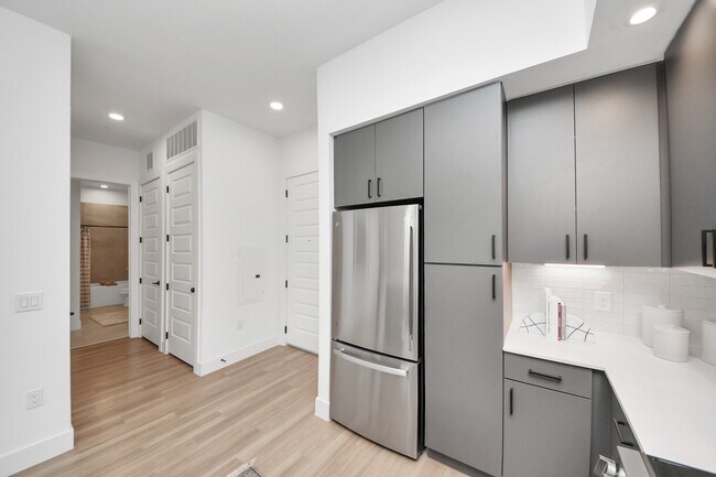 Building Photo - 15635 Memorial Dr