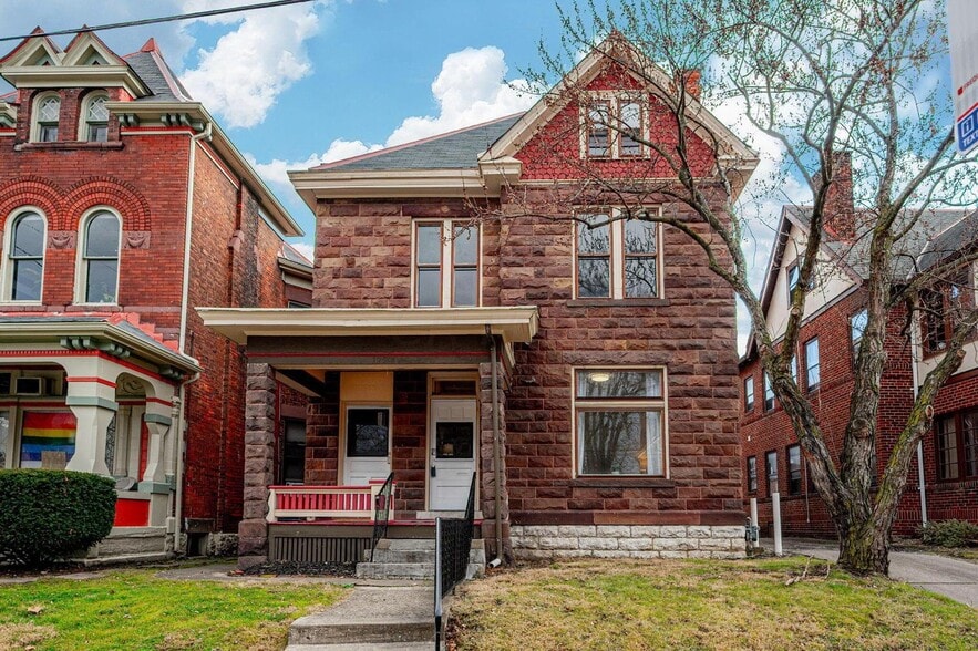 Front Exterior - 1256 Neil Ave