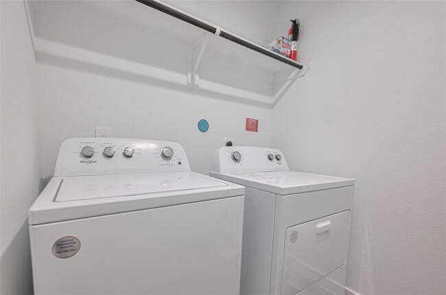 Building Photo - 10405 Hadley Pk Trl
