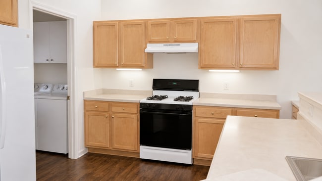Building Photo - West Lebanon - 3 Bed, 3 Bath - House $3700  plus utilities