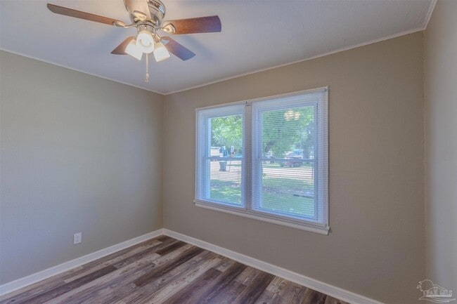 Building Photo - 1223 Wisteria Ave