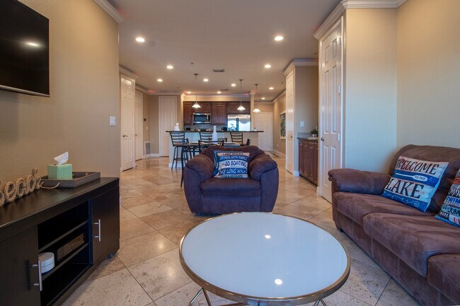 Building Photo - 7039 Kingston Cove Ln