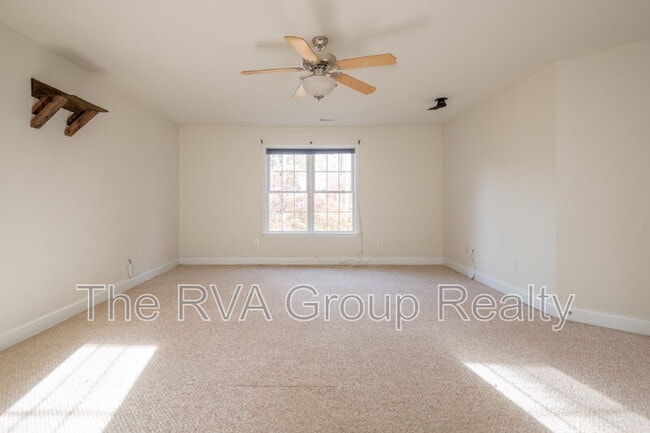 Building Photo - 79 River Run Ln