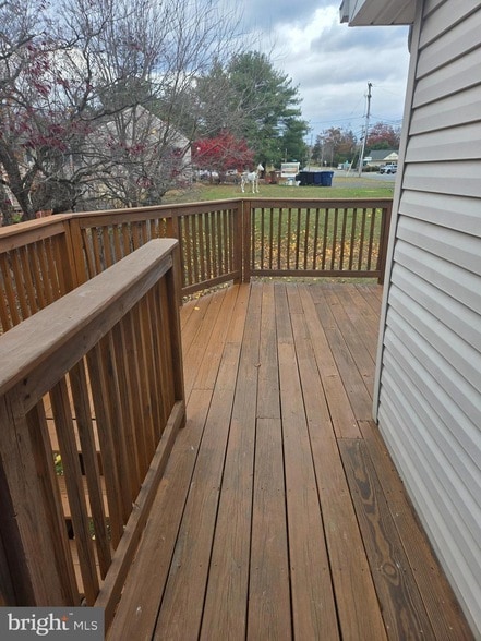 Building Photo - 180 N Main St