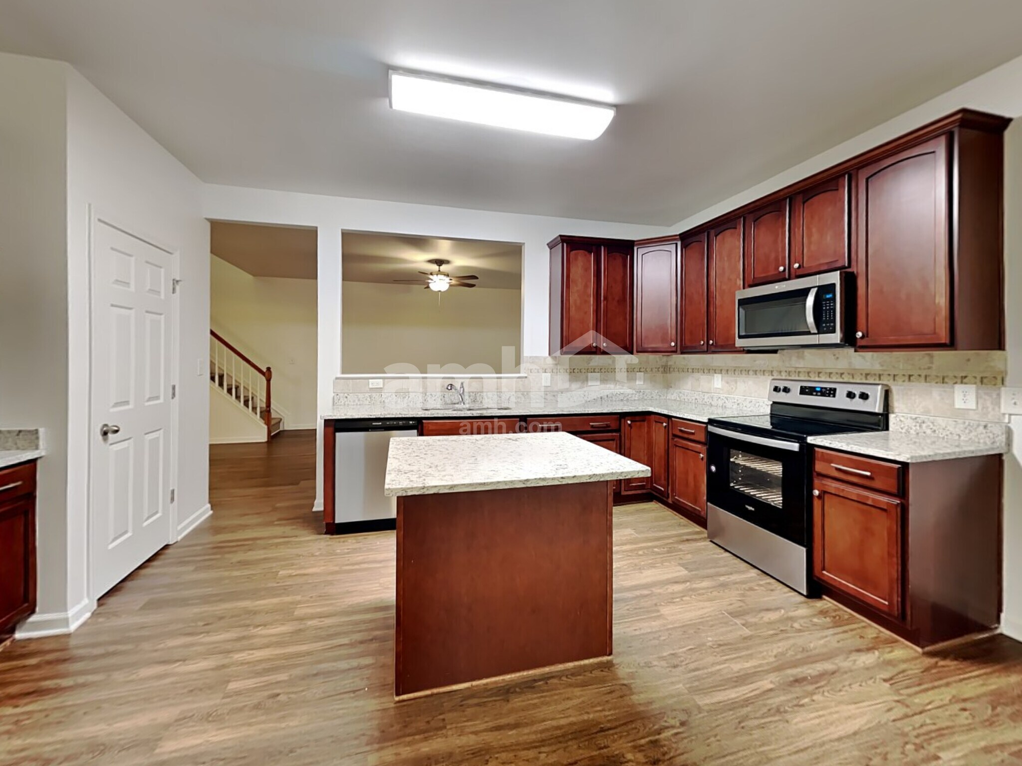 Building Photo - 1625 Essexwood Dr