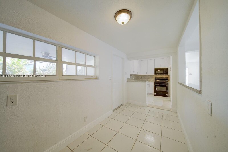 Building Photo - 1471 NW 93rd St