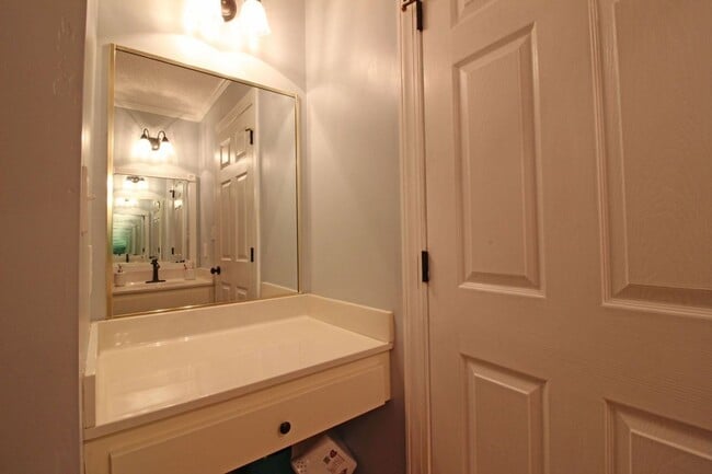Building Photo - 103 Carolina Wren Cir