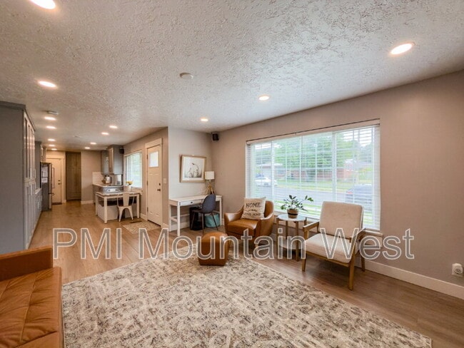 Building Photo - 76 W 1300 S