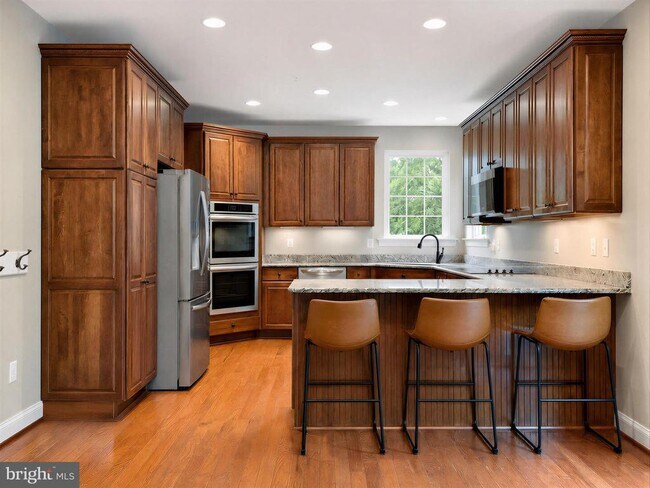 Building Photo - 23017 Holloway Ct