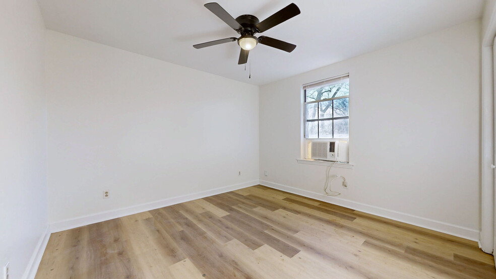 Bedroom 1 - 206 Prince Ave