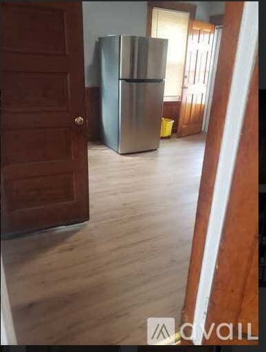 Building Photo - 61 Topliff St