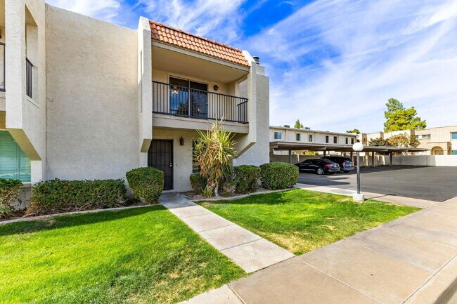 Building Photo - 8225 N Central Ave