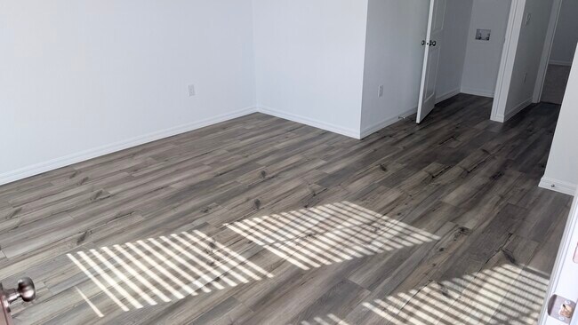 Building Photo - 3959 Altitude Run