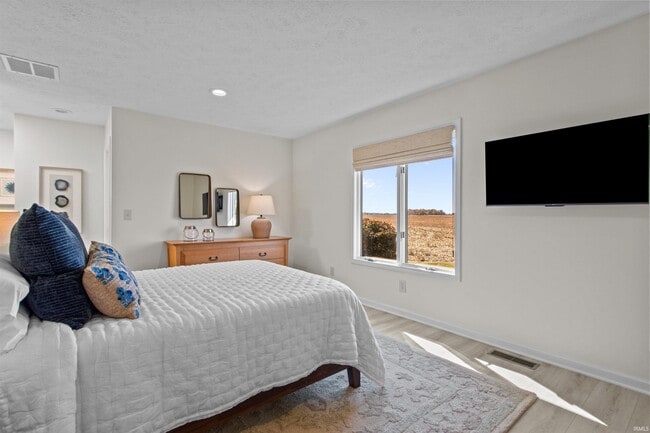 Building Photo - 2083 W 425 N