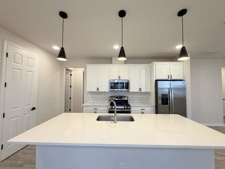 Building Photo - 162 Cedar Elm Way