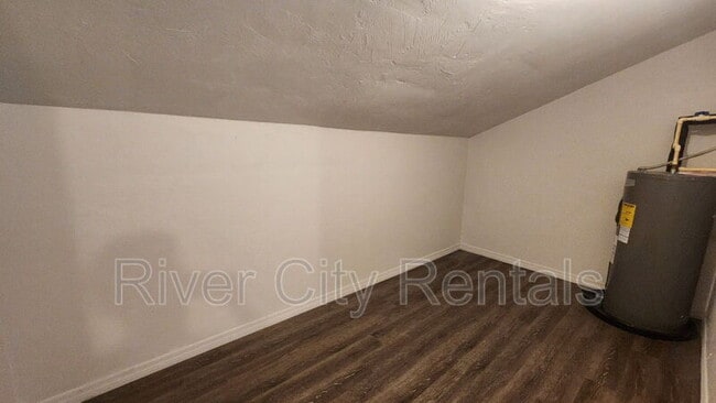 Building Photo - 2877 Wonderwood Ln