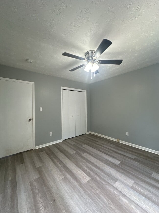 Building Photo - Beautiful 3 Bedroom, 2 Bath Home-3013 Steeple Chase Ct.