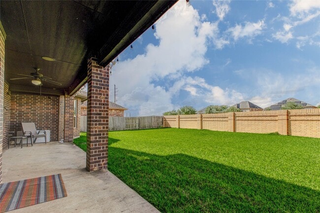 Building Photo - 27810 Yorkshire Brook Ln
