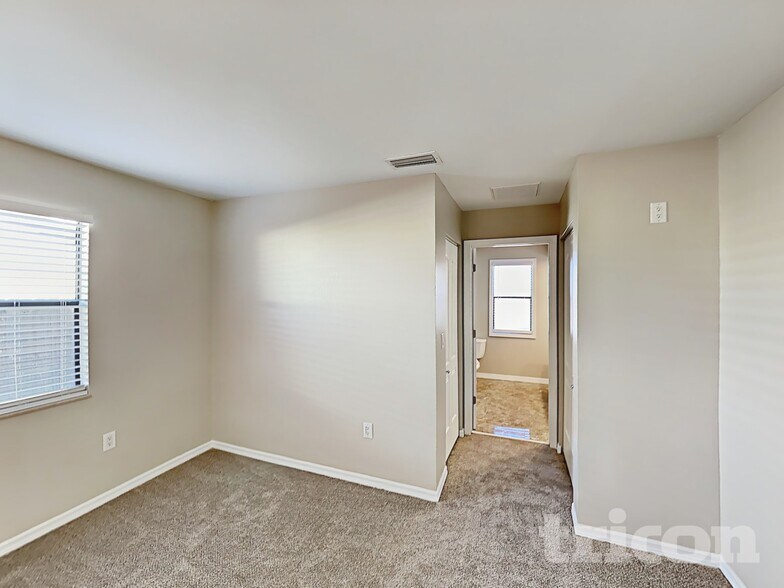 Building Photo - 7832 Osteen Rd