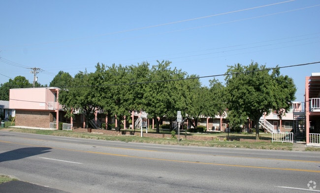 Primary Photo - NorthTowne Apartments