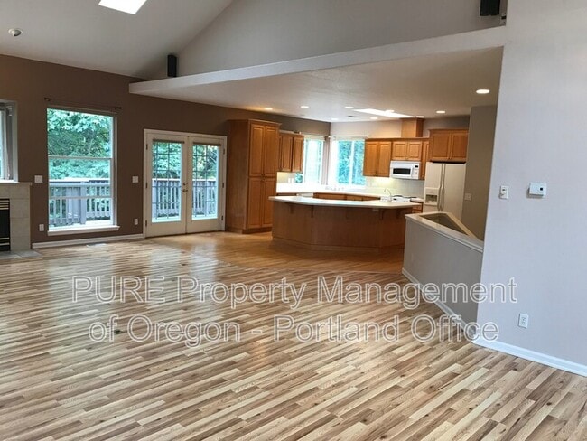 Building Photo - 18031 Chickaree Dr