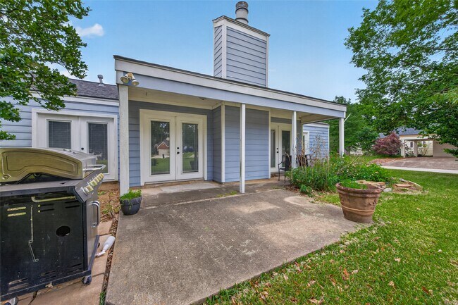 Building Photo - 12079 Maverick Dr