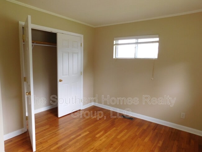 Building Photo - 1412 Tellico Ave