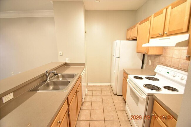 Building Photo - 4207 S Dale Mabry Hwy