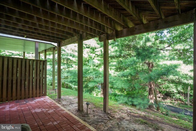 Building Photo - 13396 Burrough Farm Dr