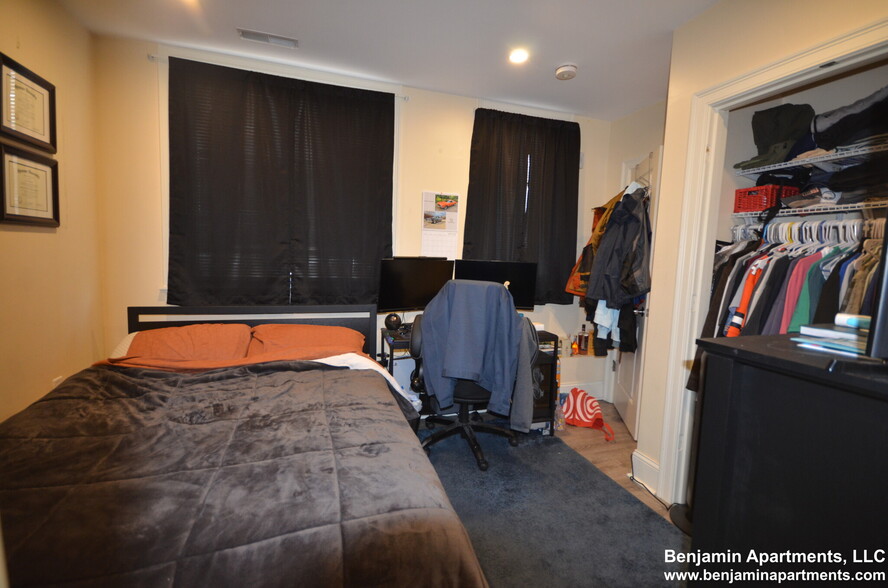 Building Photo - 143 Tremont St