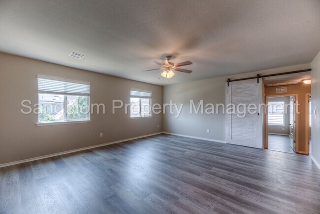 Building Photo - For Lease | Bixby | $2999 Rent | Available...