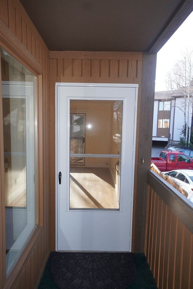 Primary Photo - 2 Bed 2 Bath South Anchorage Condo!
