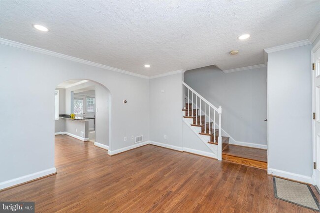 Building Photo - 8321 Byington Rd